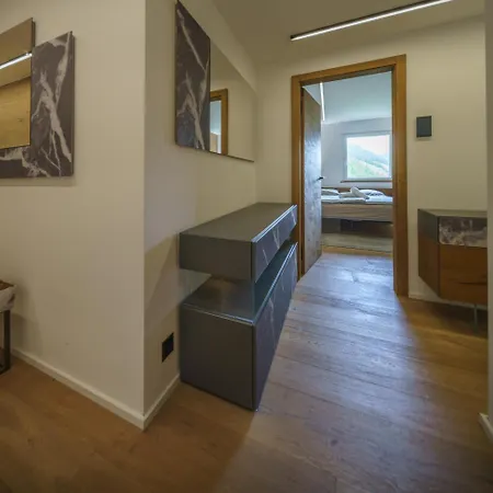 Luxury Mountain With Private Sauna And Underground Parking 公寓 *