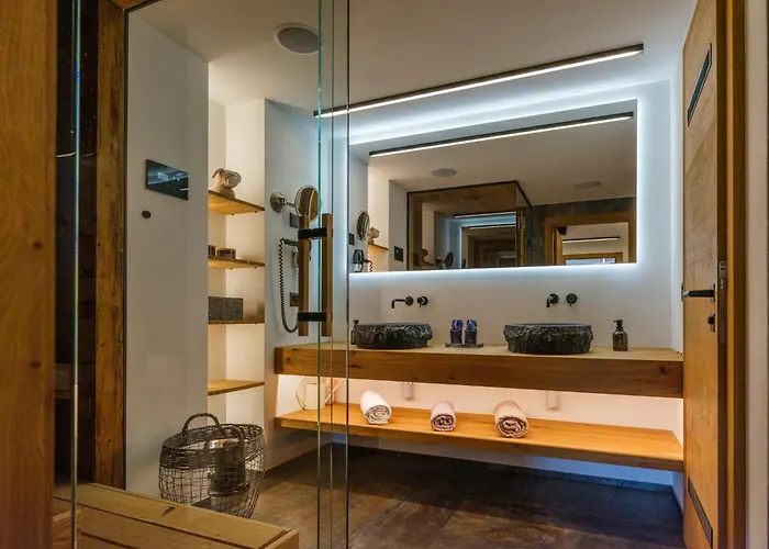 Luxury Mountain With Private Sauna And Underground Parking Appartement *